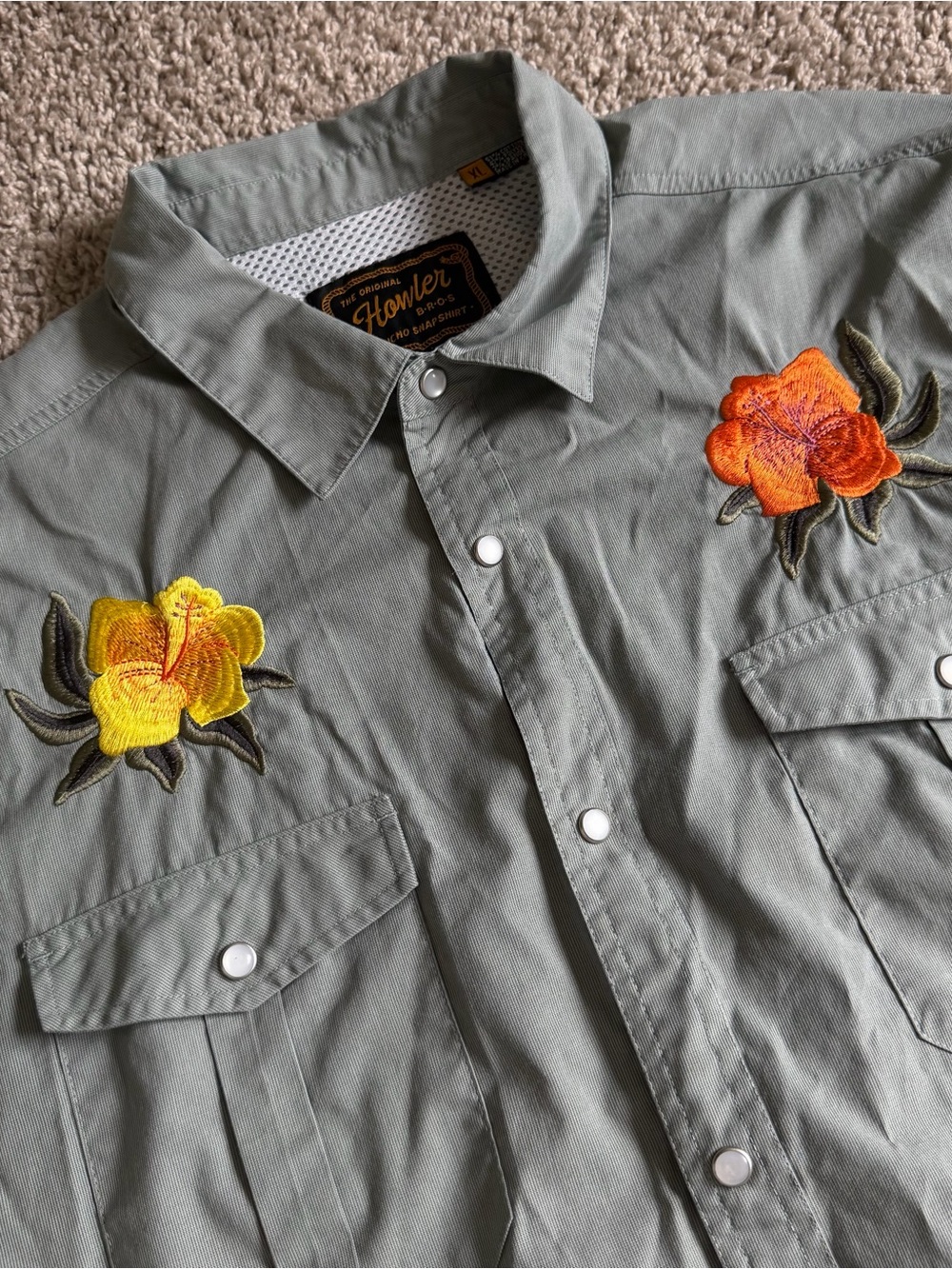 Howler Bros Western Hibiscus Sage Flower Guacho Pearl Snapshirt